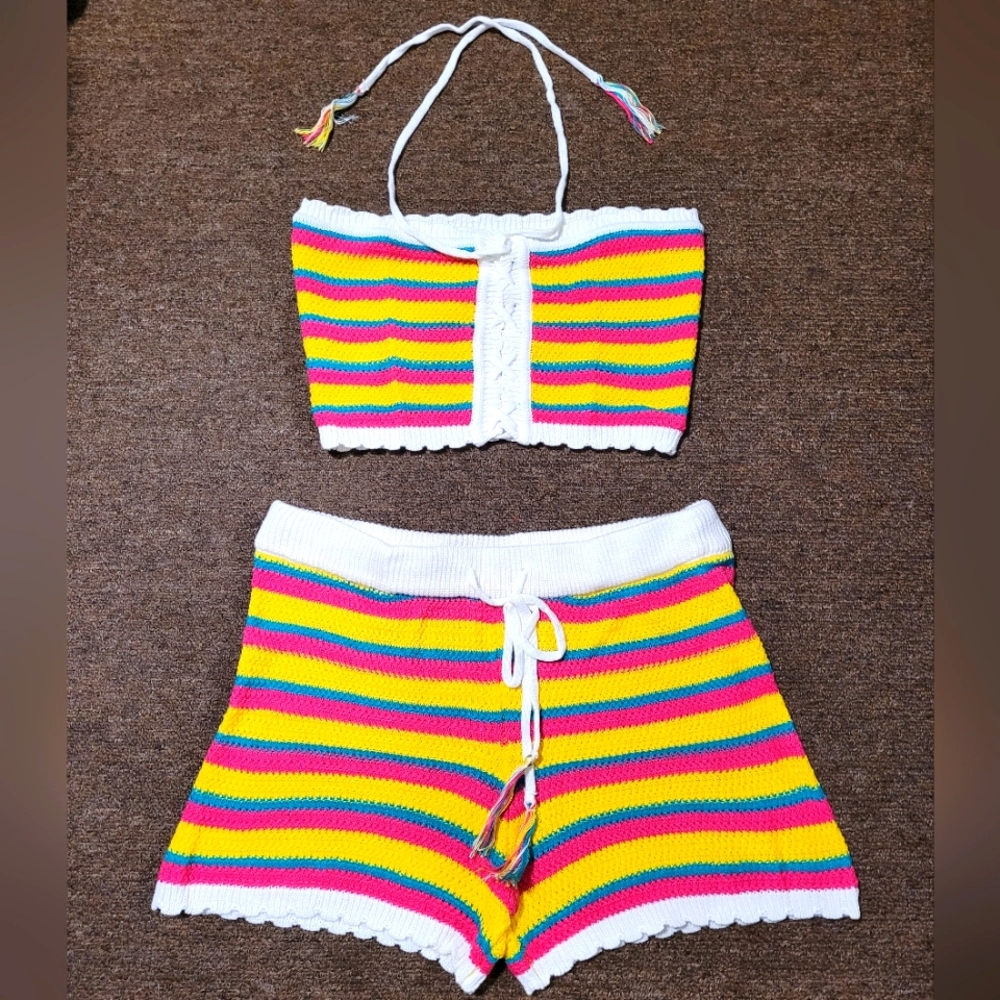 Almost Famous knit tube top/ short set size large NEW